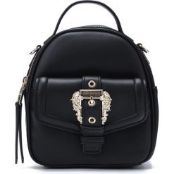 Versace Jeans Couture Plecak Czarny. Czarne plecaki damskie Versace Jeans Couture, w paski, z jeansu. Za 819,95 zł.