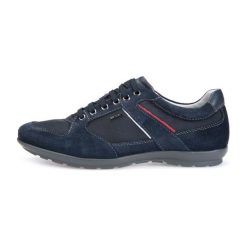 Geox Tenisówki Męskie Uomo Symbol 44 Ciemny Niebieski. Niebieskie trampki męskie Geox. W wyprzedaży za 312,00 zł.