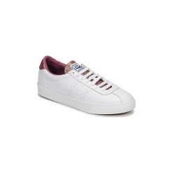 Buty Superga 2843 COMFLEALAMEW. Białe trampki i tenisówki damskie Superga, bez wzorów, bez zapięcia. Za 529,00 zł.
