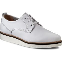 Półbuty MARC O'POLO - 601 13233401 101 White 100. Białe półbuty damskie Marc O'Polo, na co dzień, bez wzorów, ze skóry, bez obcasa, na płaskiej podeszwie, bez zapięcia. W wyprzedaży za 319,00 zł.
