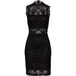 Sukienka bonprix czarny. Czarne sukienki damskie bonprix, bez wzorów, z koronki, eleganckie, bez kołnierzyka, bez rękawów. Za 149,99 zł.