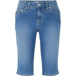 Bermudy z miękkiego dżinsu ze stretchem bonprix jasnoniebieski. Niebieskie jeansy damskie bonprix. Za 99,99 zł.