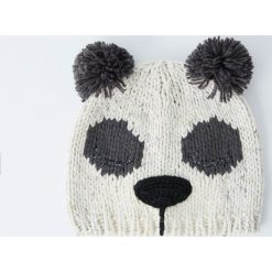 Dzianinowa czapka z pandą. Szare czapki damskie marki Pull&Bear, z dzianiny. Za 39,90 zł.