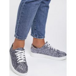 Srebrne Sneakersy Edge Of Eternity. Szare buty sportowe damskie Renee, bez wzorów, sportowe. Za 59,99 zł.