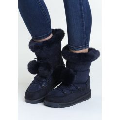 Granatowe Śniegowce Capitulation. Niebieskie buty zimowe damskie marki Born2be, na platformie. Za 99,99 zł.