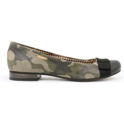 Balerinki z czarnym czubkiem - skóra naturalna - model 007 - kolor moro. Czarne baleriny damskie Zapato, moro, ze skóry, bez obcasa. W wyprzedaży za 173,40 zł.