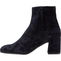 Maripé Ankle boot indonesia oceano. Niebieskie botki damskie skórzane Maripé. Za 709,00 zł.