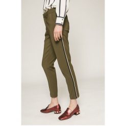 Scotch & Soda - Spodnie. Szare spodnie damskie Scotch & Soda, s, z elastanu. W wyprzedaży za 189,90 zł.