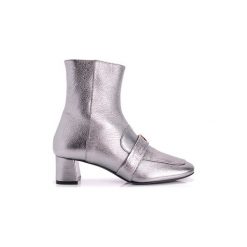 Botki Patrizia Pepe 2V1393/AQ22-S298. Szare botki damskie Patrizia Pepe, bez obcasa, bez zapięcia. Za 349,00 zł.