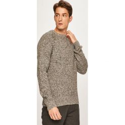 Calvin Klein - Sweter. Szare swetry męskie Calvin Klein, xl, bez wzorów, z wełny, z okrągłym kołnierzem, bez kaptura. W wyprzedaży za 449,90 zł.