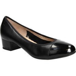 Czółenka caprice 9-22313-26. Czółenka damskie Caprice, bez wzorów, bez obcasa. Za 248,99 zł.