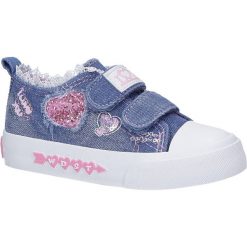 Niebieskie trampki jeansowe z brokatem na rzepy casu a902. Niebieskie trampki dziewczęce Casu, bez wzorów, z jeansu, na rzepy. Za 49,99 zł.
