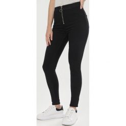 Czarne Spodnie Skinny Amagale. Czarne spodnie damskie Born2be, s. W wyprzedaży za 89,99 zł.