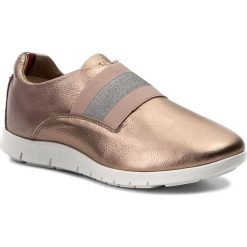 Sneakersy TOMMY HILFIGER - Mico 5A1 FW0FW01416 Dusty Rose 502. Żółte półbuty damskie TOMMY HILFIGER, ze skóry. W wyprzedaży za 319,00 zł.