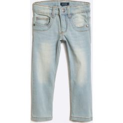 Blue Seven - Jeansy dziecięce 92-128 cm. Niebieskie jeansy chłopięce marki Blue Seven, z aplikacjami. W wyprzedaży za 49,90 zł.