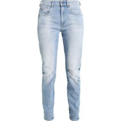 GStar ARC 3D MID BOYFRIEND Jeansy Relaxed Fit lightblue denim. Niebieskie boyfriendy damskie marki G-Star. W wyprzedaży za 375,20 zł.