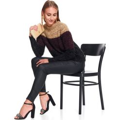 Gruby damski sweter z okrągłym dekoltem. Czarne swetry damskie Top Secret, na zimę, bez wzorów, z jeansu, eleganckie, bez rękawów, bez kaptura. Za 149,99 zł.