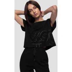 T-shirt damski TSD266 - głęboka czerń. Czarne t-shirty damskie 4f, bez wzorów, bez kołnierzyka. Za 29,99 zł.