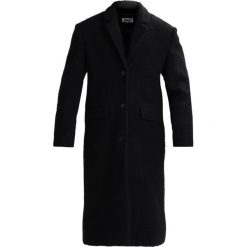 Weekday ZEKE LIMITED EDITION Płaszcz wełniany /Płaszcz klasyczny black. Czarne płaszcze na zamek męskie Weekday, m, z materiału, klasyczne. W wyprzedaży za 551,85 zł.