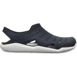 Crocs Swiftwater Wave Sandały Niebieski. Niebieskie klapki męskie Crocs, w paski, z materiału. Za 206,95 zł.