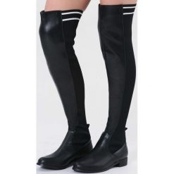 Czarne Matowe Kozaki You Are Everything. Czarne buty zimowe damskie vices, z materiału, z okrągłym noskiem, na obcasie. Za 169,99 zł.