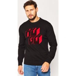 Sweter Boss Suron 50426199. Czarne swetry męskie Boss, m, bez wzorów, z bawełny, klasyczne, z klasycznym kołnierzykiem, bez kaptura. Za 699,00 zł.