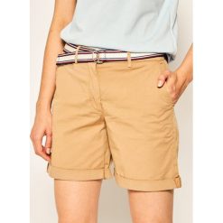 Szorty materiałowe TOMMY HILFIGER Bermuda WW0WW27634. Pomarańczowe szorty damskie TOMMY HILFIGER, bez wzorów, z elastanu. Za 449,00 zł.