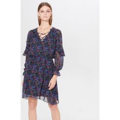 Mini sukienka z falbanami - Zielony. Zielone sukienki damskie Mohito, bez wzorów, bez kołnierzyka, bez rękawów, mini. Za 159,99 zł.