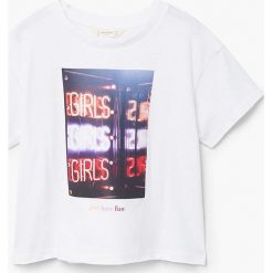 Mango Kids - Top dziecięcy Foto 110-164 cm. Szare topy damskie marki Mango Kids, z nadrukiem, z bawełny, z okrągłym kołnierzem. W wyprzedaży za 19,90 zł.