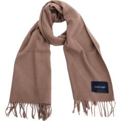 Szal CALVIN KLEIN - Classic Wool Scarf W K60K604720 007. Brązowe szaliki damskie Calvin Klein, z materiału. Za 279,00 zł.