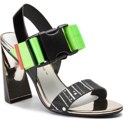 Sandały UNITED NUDE - Molten Sandal Hi 1043859327144 Cyber Mix. Czarne klapki damskie marki United Nude, bez wzorów, ze skóry, bez obcasa, na obcasie. Za 899,00 zł.