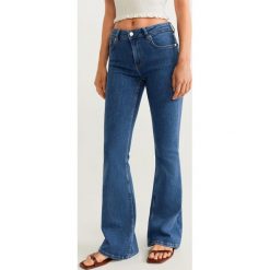 Mango - Jeansy Flare. Niebieskie jeansy damskie Mango, z podwyższonym stanem. Za 139,90 zł.