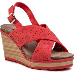 Sandały REFRESH - 72206 Red. Czerwone klapki damskie Refresh, bez wzorów, ze skóry ekologicznej, bez obcasa, na obcasie. Za 209,00 zł.