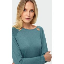 Sweter z ozdobnym detalem. Swetry damskie Greenpoint, bez wzorów, z elastanu, bez rękawów, bez kaptura. Za 49,99 zł.