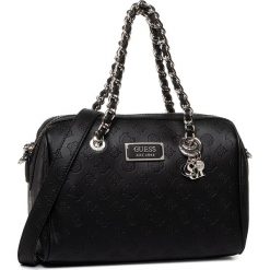 Torebka GUESS - Logo Love (SG) HWSG76 62060 BLA. Czarne torebki klasyczne damskie Guess, z aplikacjami, ze skóry ekologicznej, klasyczne, bez dodatków. W wyprzedaży za 459,00 zł.