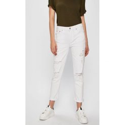 Answear - Jeansy. Białe jeansy damskie ANSWEAR, s, bez wzorów, z elastanu, z obniżonym stanem. W wyprzedaży za 79,90 zł.