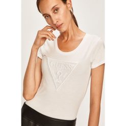 Guess Jeans - T-shirt. Białe bluzki damskie Guess Jeans, xs, z aplikacjami, z bawełny, casualowe, z okrągłym kołnierzem. Za 199,90 zł.