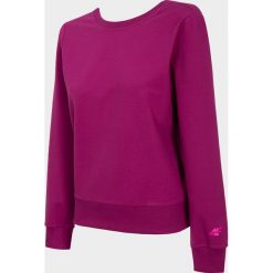 Bluza damska V-neck BLD703 - fuksja. Czerwone bluzy damskie 4f, bez wzorów, z dzianiny, bez rękawów, bez kaptura. Za 99,99 zł.
