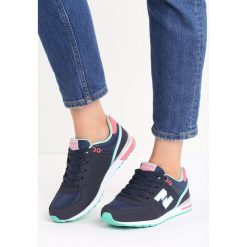 Czarno-Miętowe Buty Sportowe Miracle. Czarne buty sportowe damskie marki Born2be, z materiału. Za 79,99 zł.