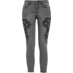Fashion Victim Mandala Jeans Spodnie damskie szary. Szare jeansy damskie Fashion Victim. Za 89,90 zł.