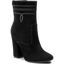 Botki GUESS - Lucablu2 FLLU23 SUE10 BLACK. Czarne botki damskie na obcasie marki Guess, z materiału. W wyprzedaży za 479,00 zł.