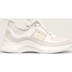 Calvin Klein - Buty. Czarne buty sportowe damskie Calvin Klein, ze skóry. W wyprzedaży za 479,90 zł.