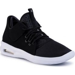 Buty NIKE - Air Jordan First Class AJ7312 010 Black/Black/White. Czarne półbuty męskie Nike, na co dzień, bez wzorów, ze skóry, eleganckie, bez zapięcia. Za 469,00 zł.