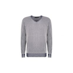 Swetry Guess 62H532-5180Z-FB96-0. Zielone swetry męskie Guess, xl, z aplikacjami, bez kołnierzyka, bez kaptura. Za 199,00 zł.