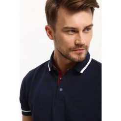 T-SHIRT MĘSKI POLO Z GŁADKIEJ PIKI. Szare koszulki polo marki Top Secret, na lato, m. Za 49,99 zł.