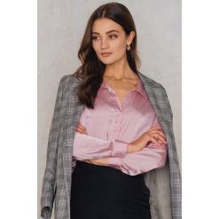 Koszule wiązane damskie: Rut&Circle Satynowa koszula Rebecka – Pink