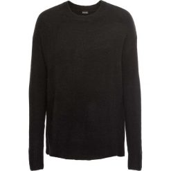 Sweter "boxy" bonprix czarny. Czarne swetry damskie marki bonprix, bez wzorów, bez rękawów, bez kaptura. Za 32,99 zł.