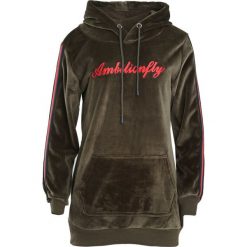 Ciemnozielona Bluza Peace. Zielone bluzy sportowe damskie Born2be, l. Za 79,99 zł.