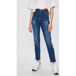 Wrangler - Jeansy 11Wwz. Niebieskie jeansy damskie Wrangler, z podwyższonym stanem. W wyprzedaży za 199,90 zł.