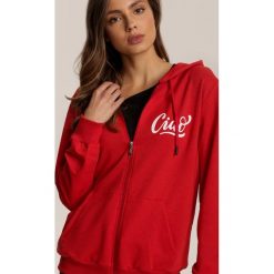 Czerwona Bluza Ciao. Czerwone bluzy damskie Renee, s, bez wzorów, bez rękawów, bez kaptura. Za 79,99 zł.